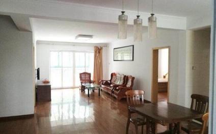 北京雨山美地3室2厅131平低楼层/共11层