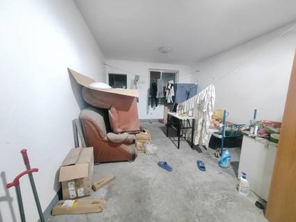 北京东盐滩社区3室2厅122平中楼层/共7层
