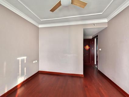 北京恒大滨河左岸(一期)4室2厅136.15平高楼层/共17层