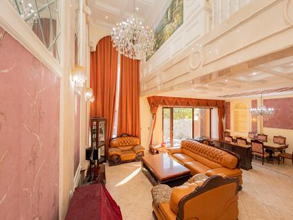 北京半山枫林香山(81号院)5室3厅337.91平中楼层/共3层