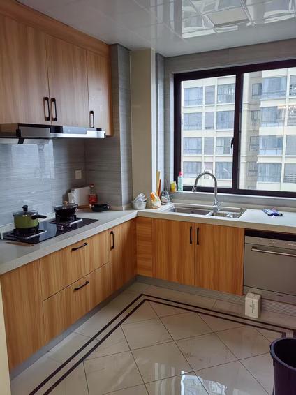 北京九龙公馆4室2厅155平中楼层/共28层