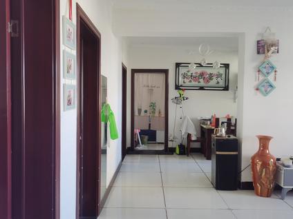 洛阳卫校家属院3室2厅140平高楼层/共7层