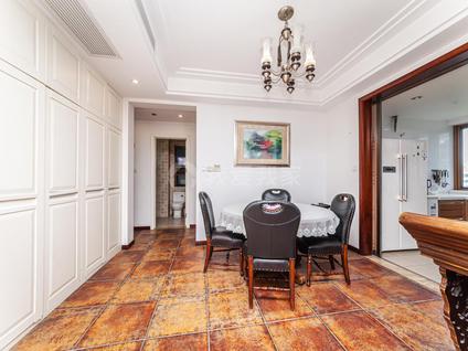 杭州金基晓庐3室2厅135.83平低楼层/共32层