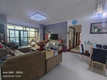 北京亿城翰林苑4室2厅146.98平低楼层/共17层