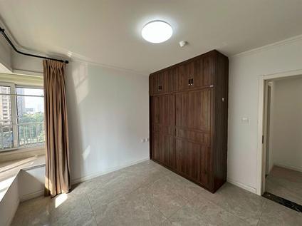 北京荣盛花语城3室2厅119.5平中楼层/共30层