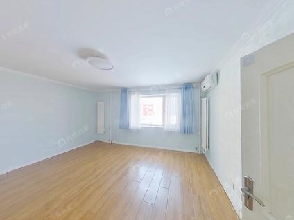 北京南线阁39号院2室1厅103.74平低楼层/共18层