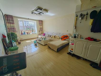 北京瑞华小区2室2厅92.21平低楼层/共6层