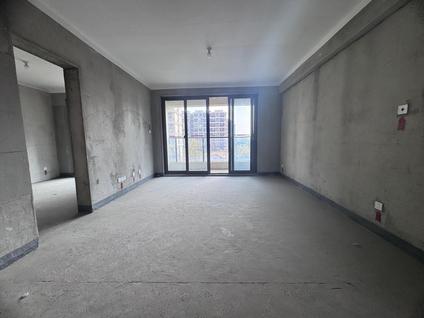 北京龙熙公元3室2厅118平中楼层/共8层