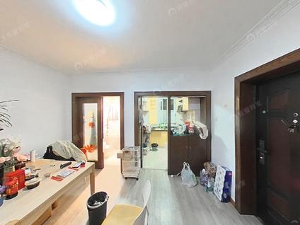 上海南江苑1室1厅45.62平低楼层/共6层