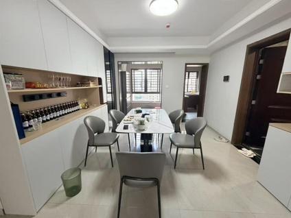 北京海垦金湖壹号4室2厅164.76平中楼层/共27层