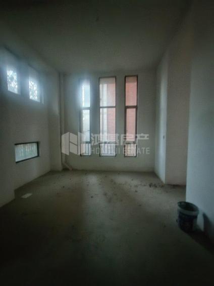 北京万科润园4室2厅213.63平低楼层/共2层