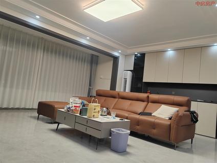 北京泰丰小镇3室2厅145平低楼层/共17层