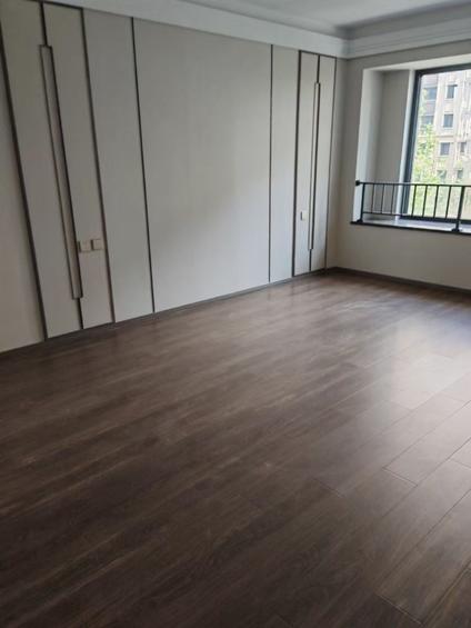 北京天正壹号院4室2厅173平高楼层/共7层