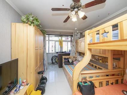 北京马家堡路33号院1室1厅48平中楼层/共6层