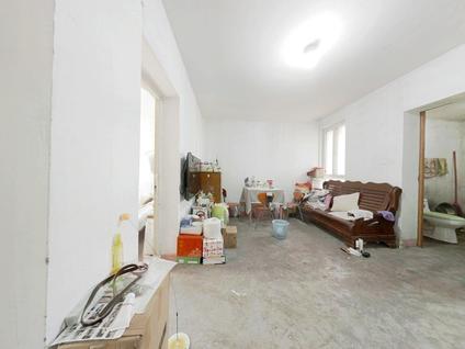 南京金叶花园2室1厅64.75平低楼层/共6层