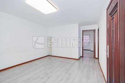 北京紫金印象3室1厅130.95平高楼层/共14层