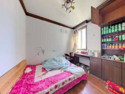 北京成山公寓3室2厅94.69平中楼层/共6层