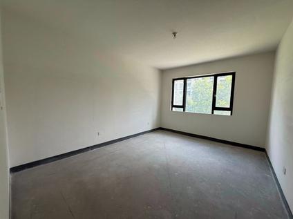 北京绿城紫薇公馆3室2厅172.68平低楼层/共10层