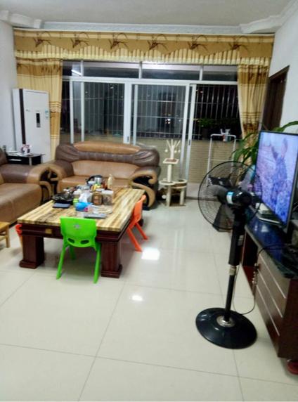 江门环市东路3室2厅127平高楼层/共8层