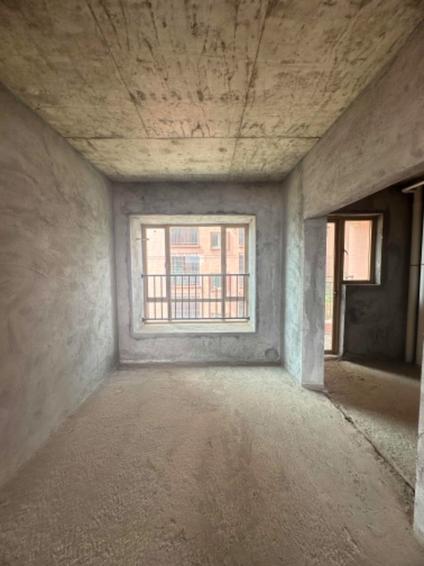 北京锦泰滨河花园3室2厅120平低楼层/共16层