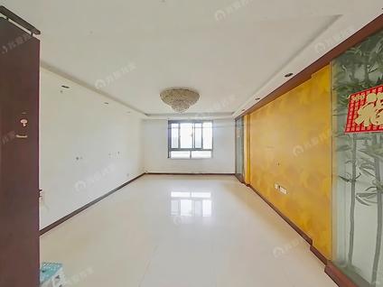 北京国际一花园3室2厅149.38平低楼层/共39层