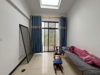 海口比华利山庄5室2厅296.06平低楼层/共3层