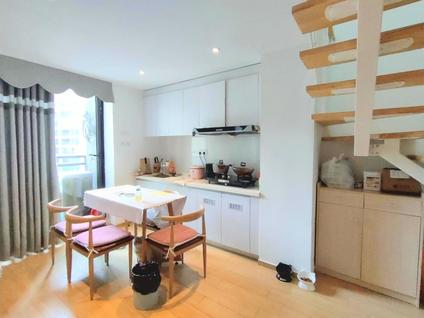 北京保利中央海岸2室2厅45.1平中楼层/共18层