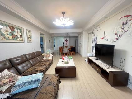 北京凡尔赛1号4室2厅139平中楼层/共30层