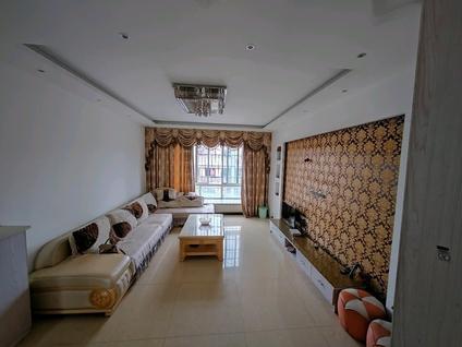 重庆顺鑫名都3室2厅119平中楼层/共6层