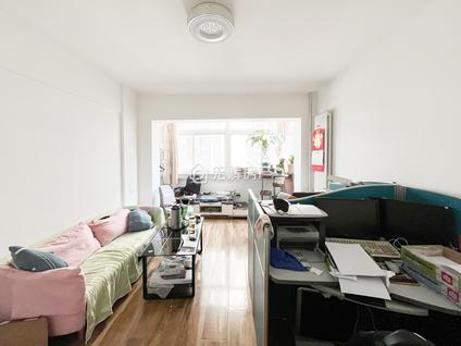 兰州木塔巷15—25号1室1厅40平中楼层/共8层