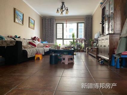 乌鲁木齐御园世家3室2厅104平中楼层/共18层