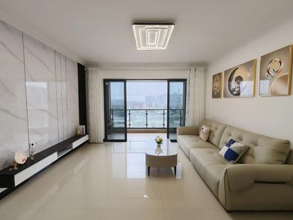 北京天骄半岛4室2厅119.52平低楼层/共33层