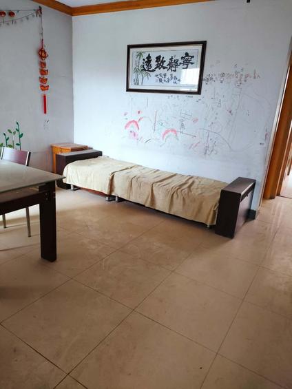 济宁龙虎小区3室2厅93平低楼层/共6层