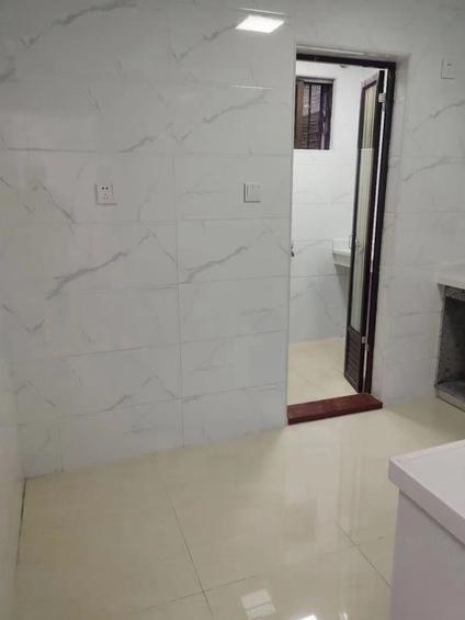 江门龙安新村3室2厅61.56平低楼层/共7层