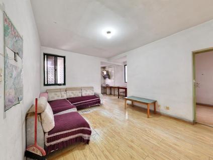 南京天景山公寓(春秀苑)3室2厅92.84平高楼层/共7层