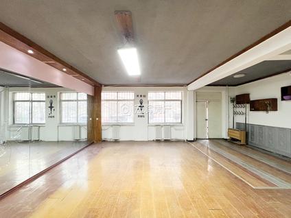 北京华庭苑小区2室2厅119.7平低楼层/共8层