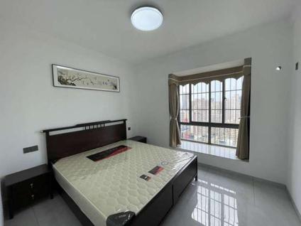 北京金海广场3室2厅121平高楼层/共26层