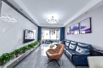 北京绿地IFC中央公馆B8地块4室2厅143平高楼层/共34层