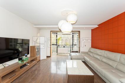 北京金地格林小镇2室2厅121.85平低楼层/共9层