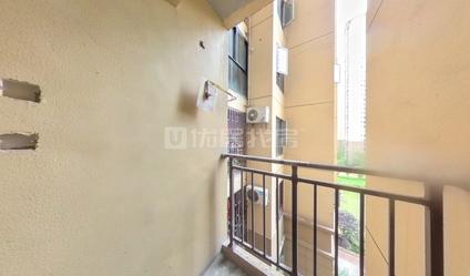 北京鸿通珑湖半岛3室2厅84平低楼层/共34层