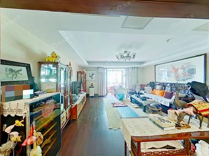 北京北京花园4室2厅199.16平低楼层/共6层