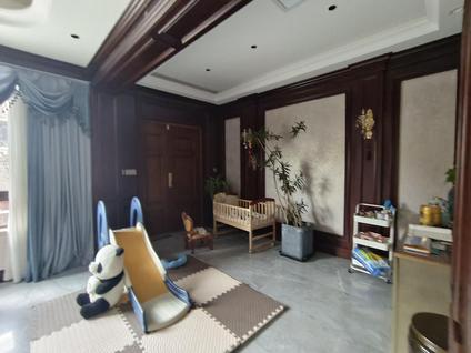 石家庄大者3室3厅270平低楼层/共1层