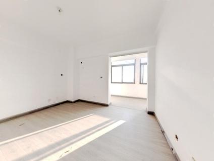 北京汇金城2室1厅115平中楼层/共23层