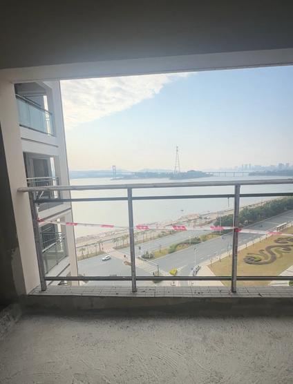 北京东风雅颂湾3室2厅114平中楼层/共38层