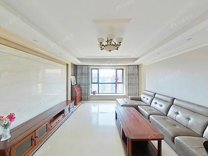 北京鲁能公馆3室2厅182.49平低楼层/共39层