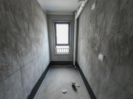 淮安淮安院子5室2厅203.6平低楼层/共3层