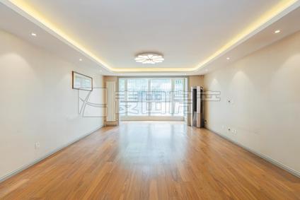 北京远洋山水(北区)4室2厅164.02平低楼层/共12层