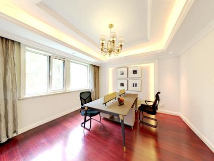 太原万达公馆2室2厅271平中楼层/共31层