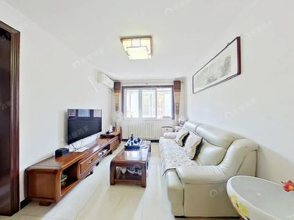 北京垡头翠成馨园(D区)1室2厅55.87平低楼层/共28层