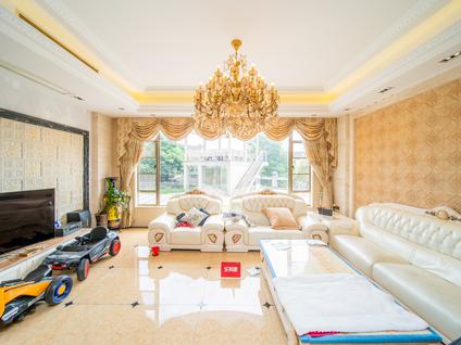 北京南泉花园7室3厅608.12平低楼层/共3层